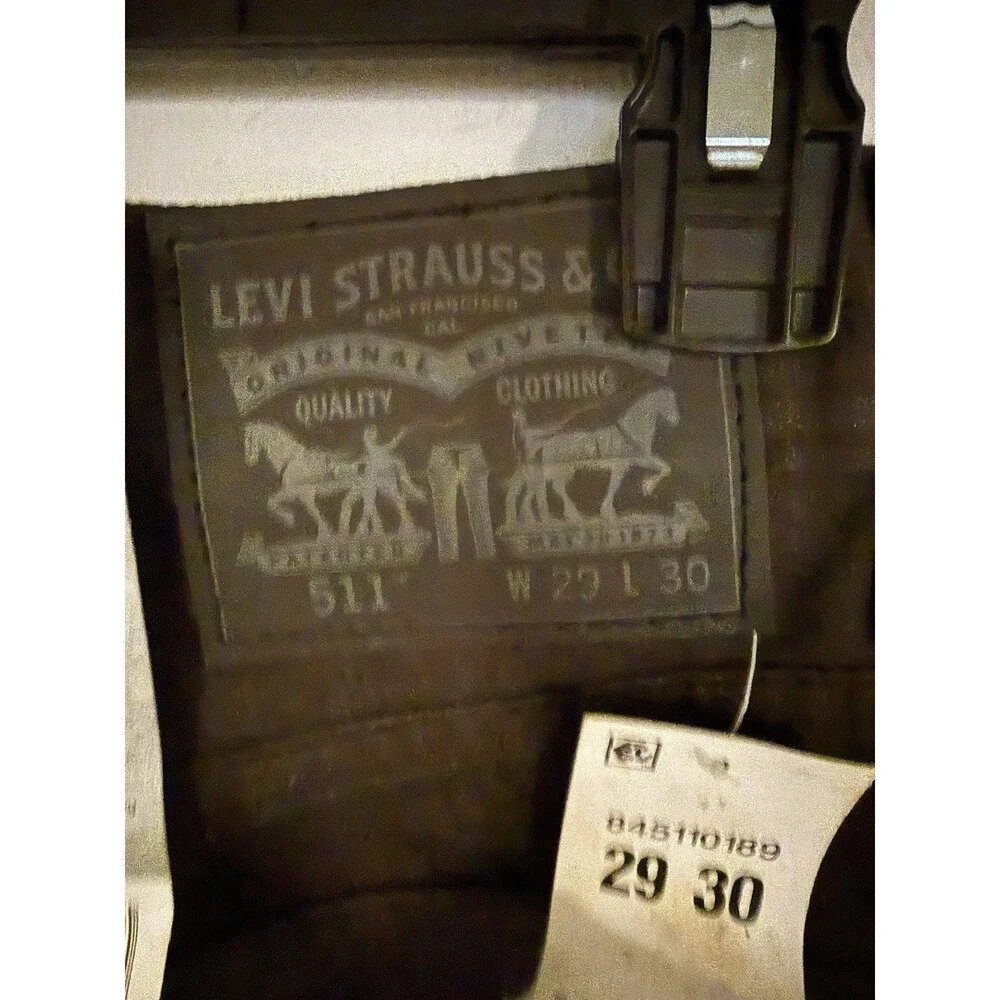 NWT Levis 511 Slim Fit men's comfy Stretch Jeans black 29x30 denim